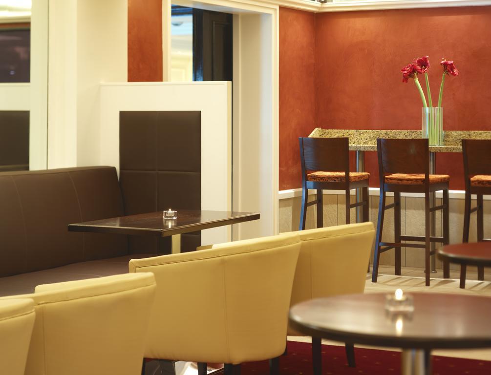 Aghadoe Heights Hotel & Spa Κιλάρνεϊ Εξωτερικό φωτογραφία The lounge at the airport